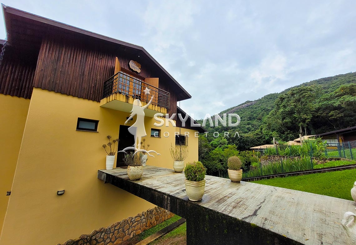 Casa à Venda