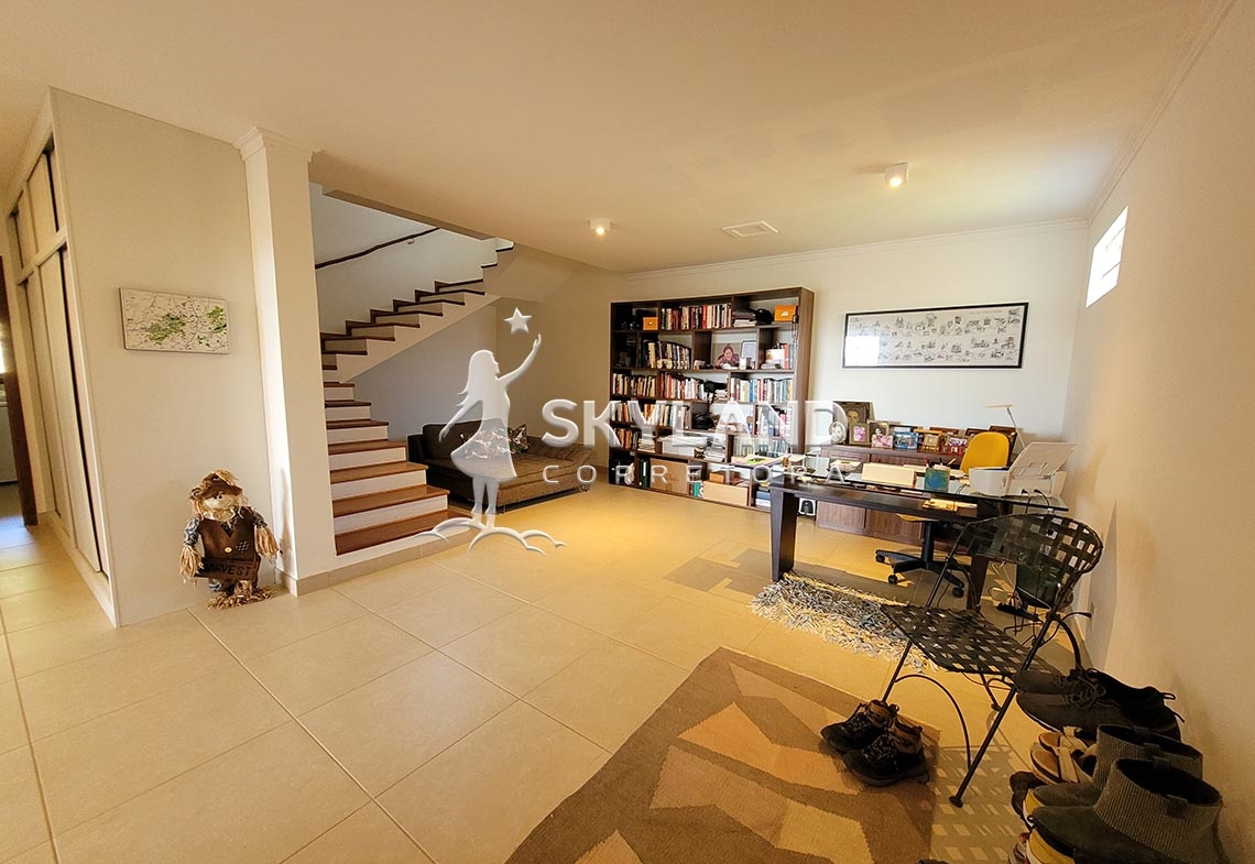 Casa à Venda