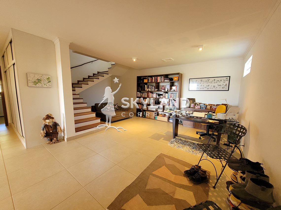 Casa à Venda